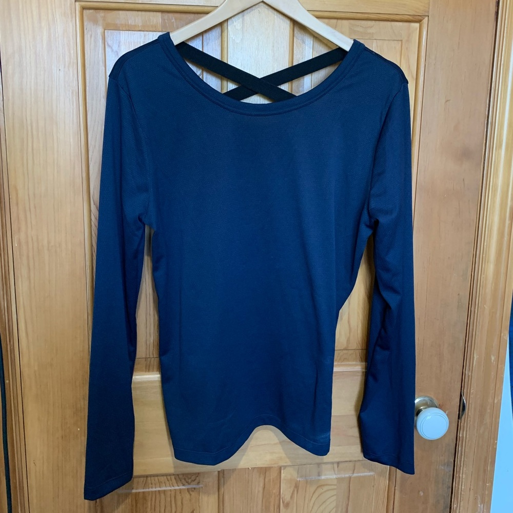 NWOT Nike Dry-fit Open Back Shirt - Medium